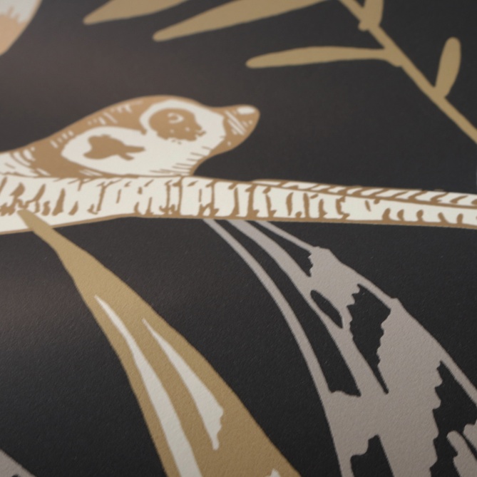 Papel Pintado Lémures entre follaje tropical - ARCACHON 06 | MURAKE - 86406