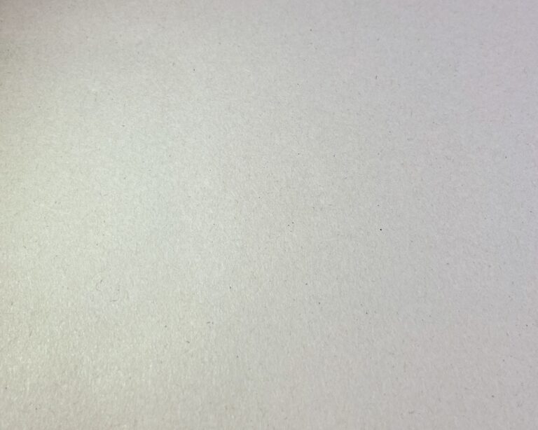 Reverso de un papel pintado con base papel